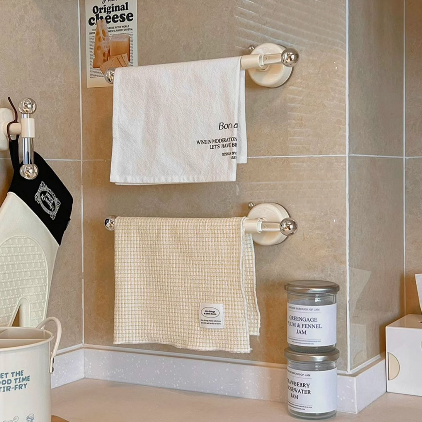 Drill-Free Suction Cup Kitchen Rack: Paper Towel, Cling Wrap, and Towel Holder